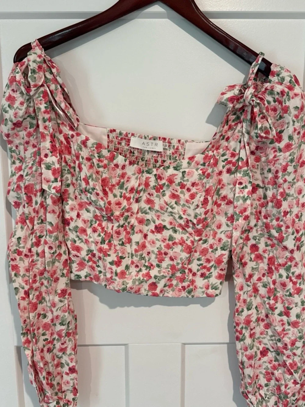Astr Floral Tie-Shoulder Puff Sleeve Top - White/Pink/Green